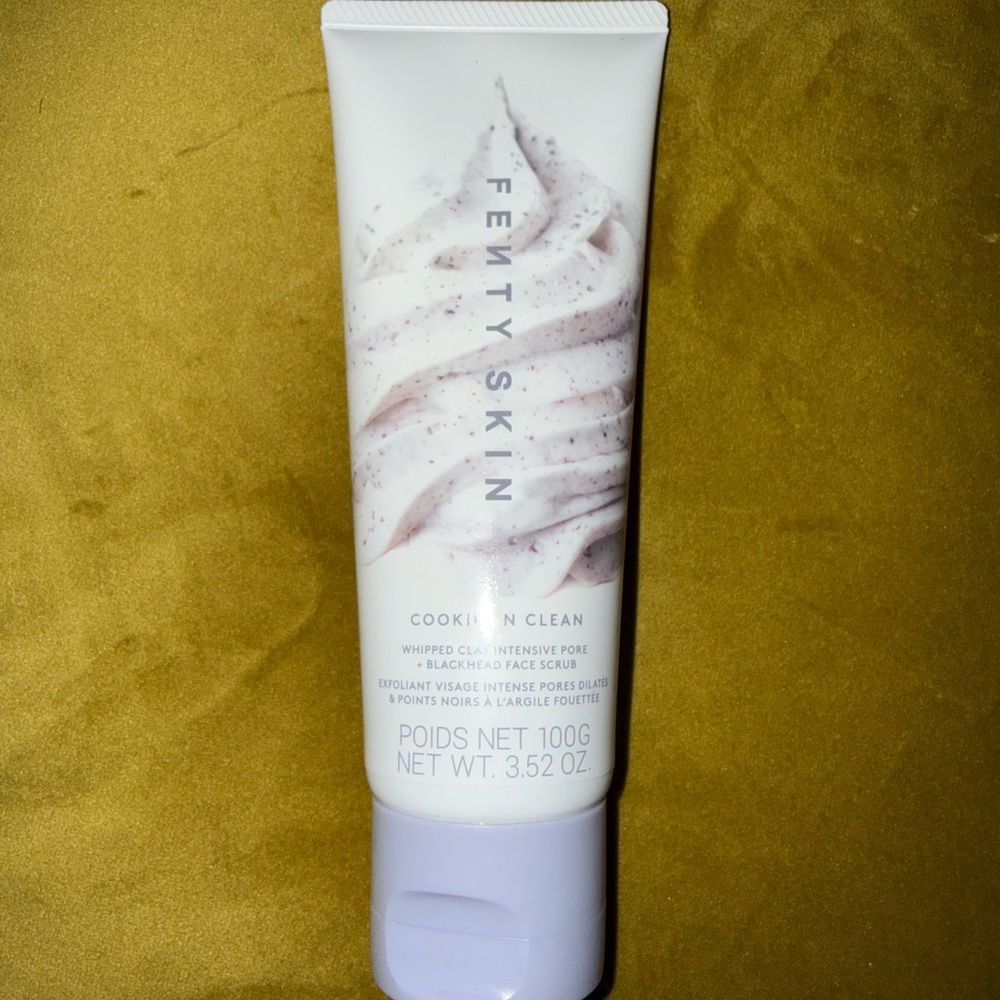 Fenty Beauty Cookien Clean Whipped Clay Scrub - White and Purple